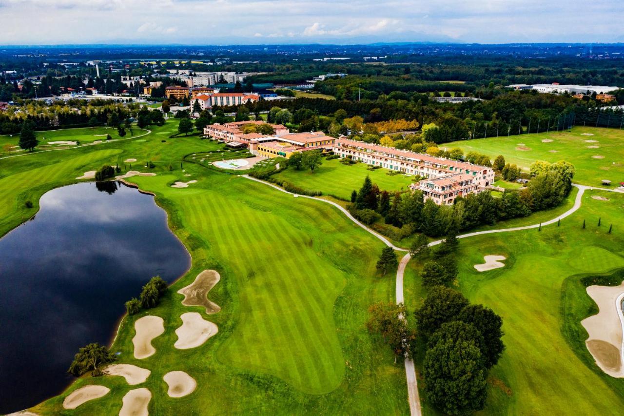 Le Robinie Golf & Resort Solbiate Olona Kültér fotó