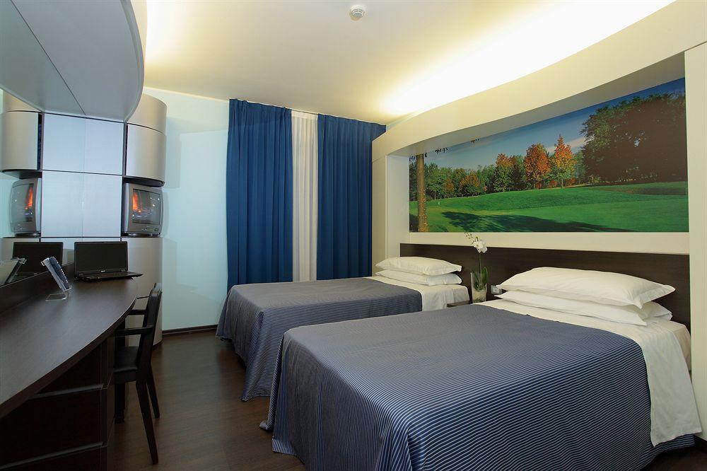 Le Robinie Golf & Resort Solbiate Olona Kültér fotó