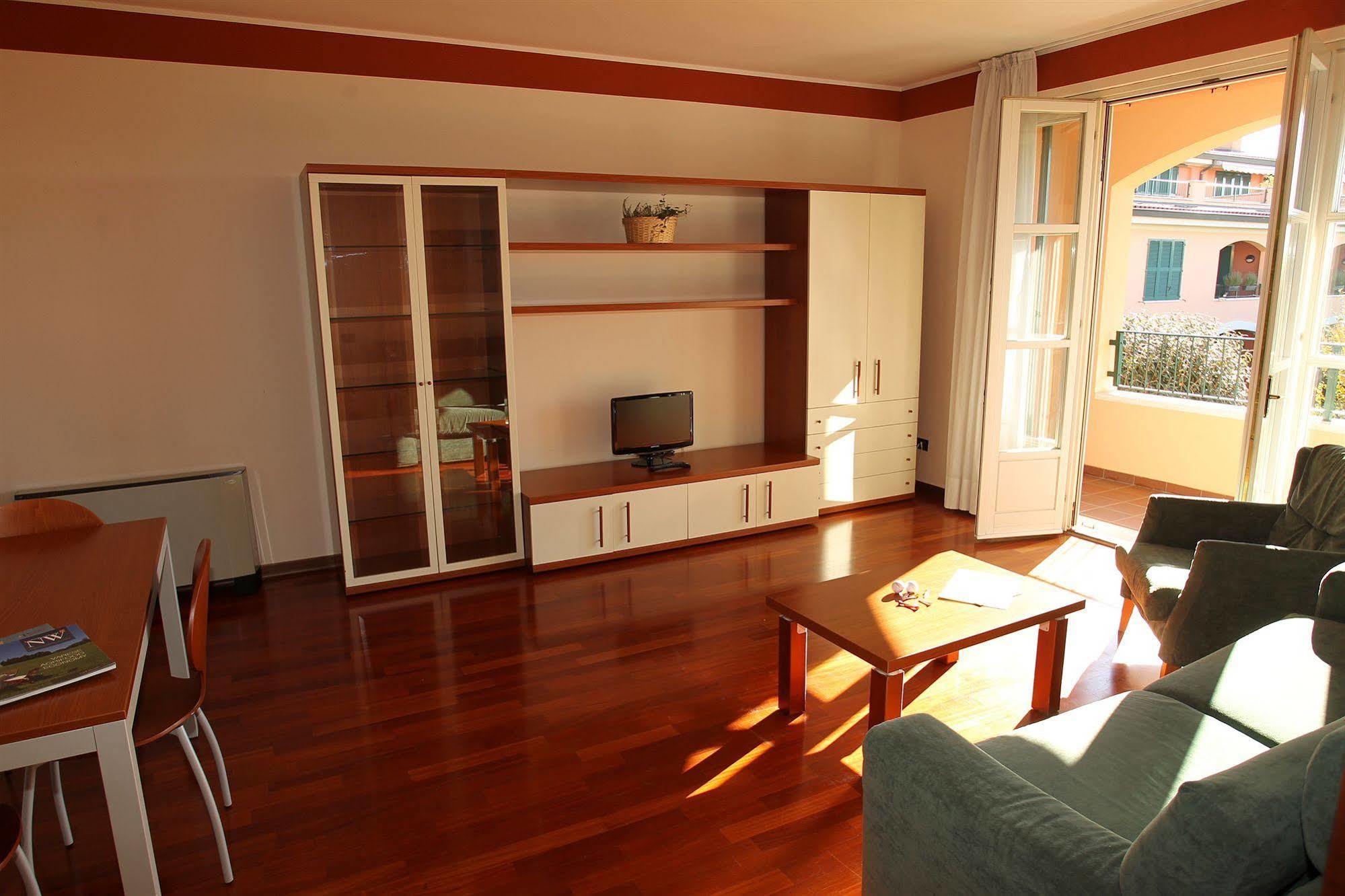 Le Robinie Golf & Resort Solbiate Olona Kültér fotó