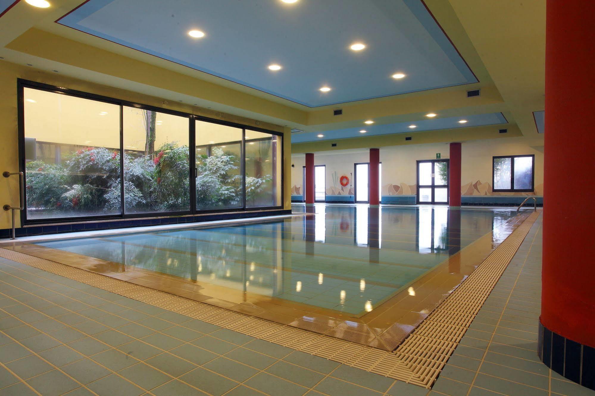 Le Robinie Golf & Resort Solbiate Olona Kültér fotó
