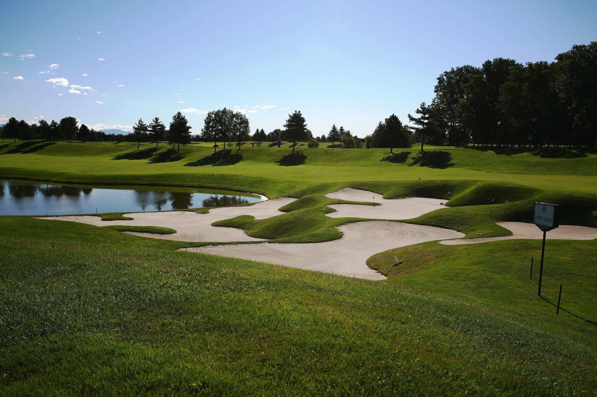 Le Robinie Golf & Resort Solbiate Olona Kültér fotó
