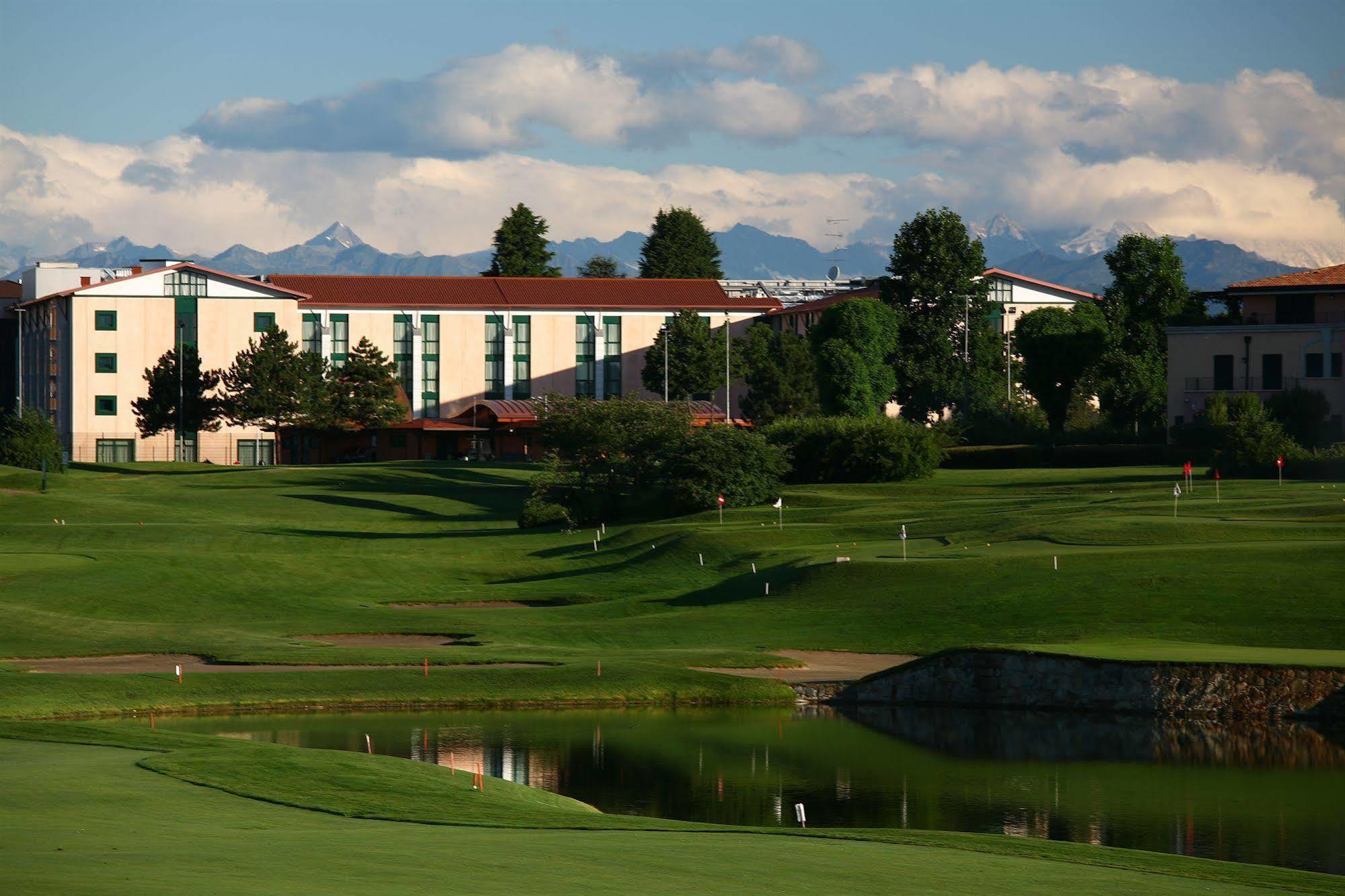 Le Robinie Golf & Resort Solbiate Olona Kültér fotó