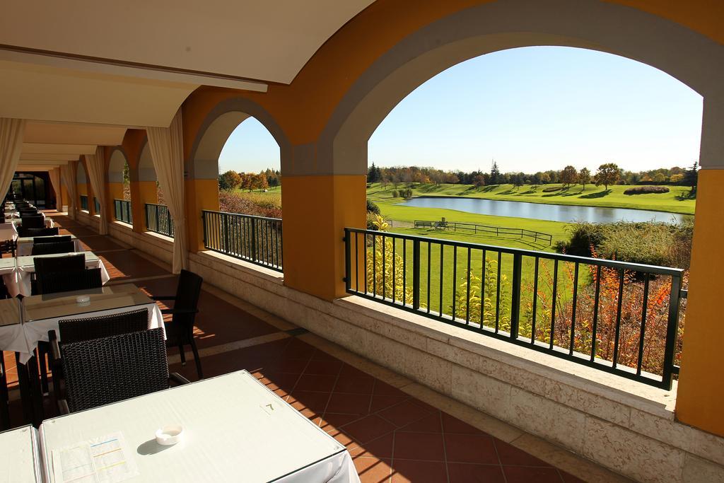 Le Robinie Golf & Resort Solbiate Olona Kültér fotó